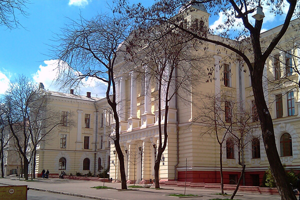 Mbbs-in-ukrain-university-campus